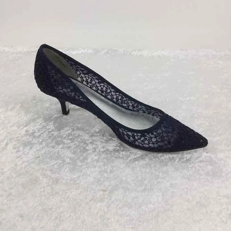 Adrianna Papell Women Size 9 Navy Lace Detail Kitten Heel Heels