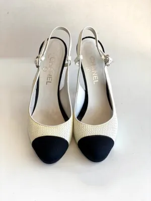 Chanel Textured Closed-toe Heels