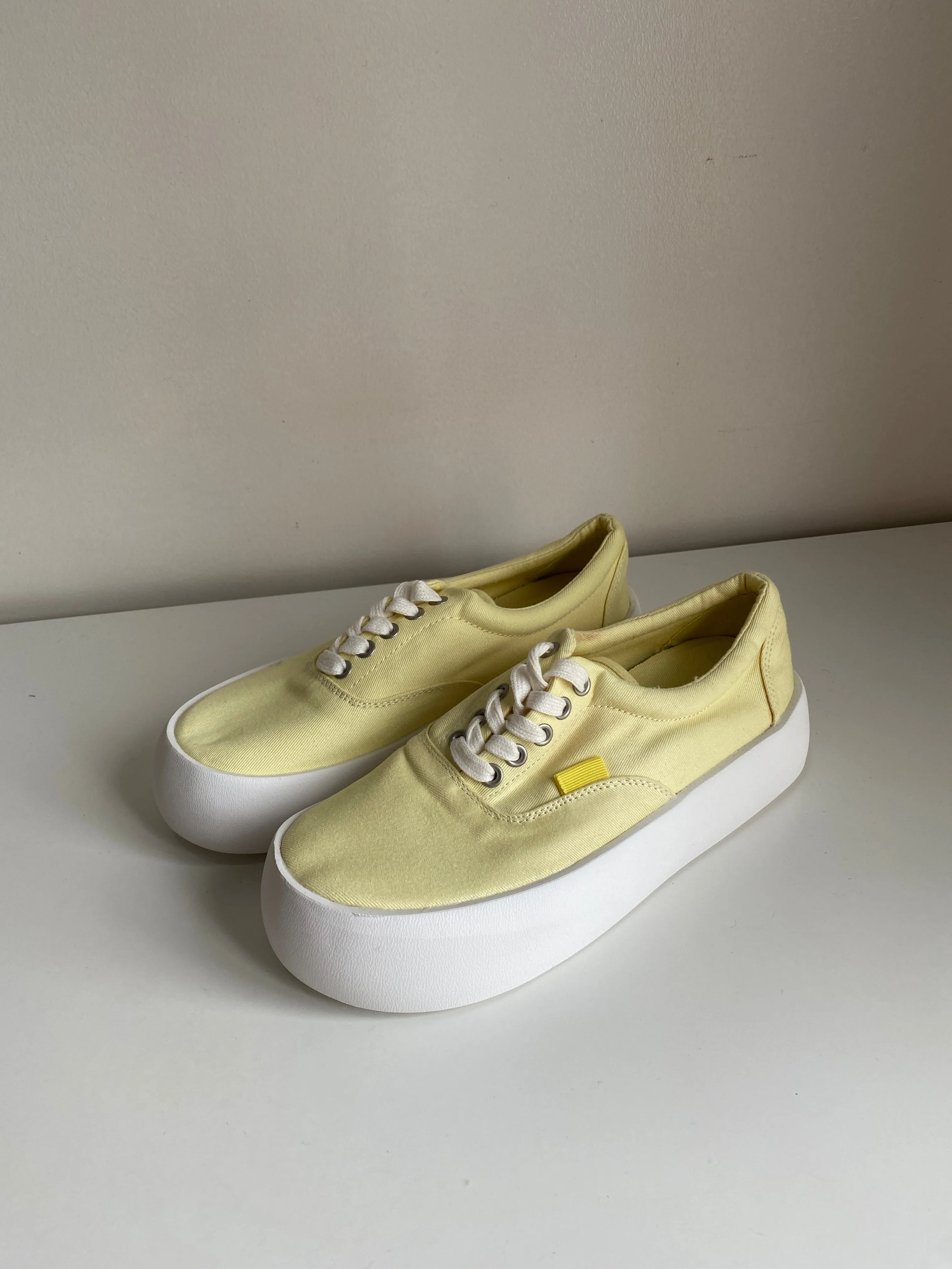 Chunky Sole Canvas Sneakers - Butter