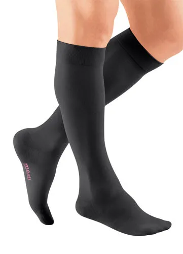 Mediven Plus, 30-40 mmHg, Knee High, Closed Toe